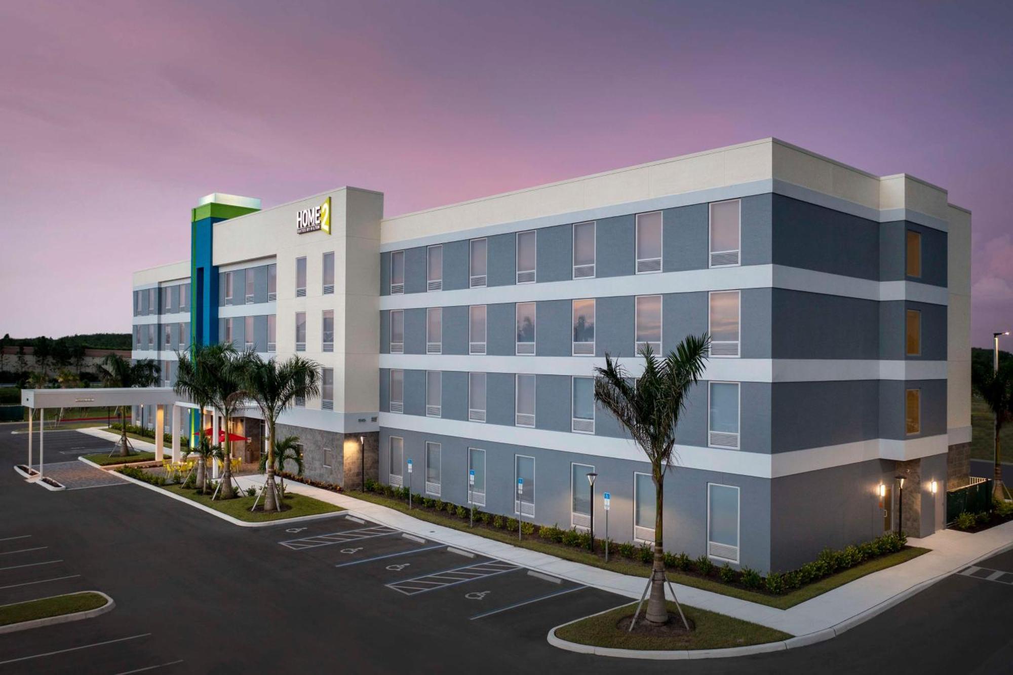 Home2 Suites By Hilton Fort Myers Airport Exterior foto